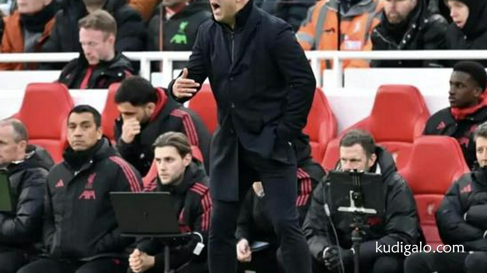 完美体育独家报道: TA｜斯洛特仍得到芬威的支持，他们无意在赛季中期更换主教练