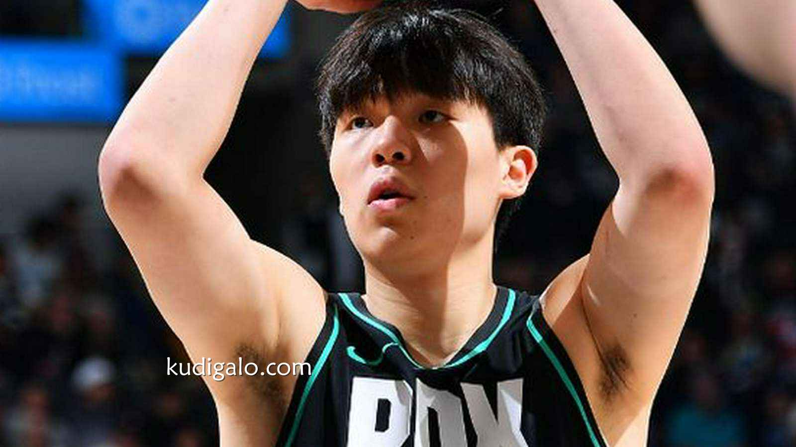 完美体育深度解析 - 杨瀚森复出2+1！开拓者惨败难阻黄蜂17战14胜 米勒26+8+6三分